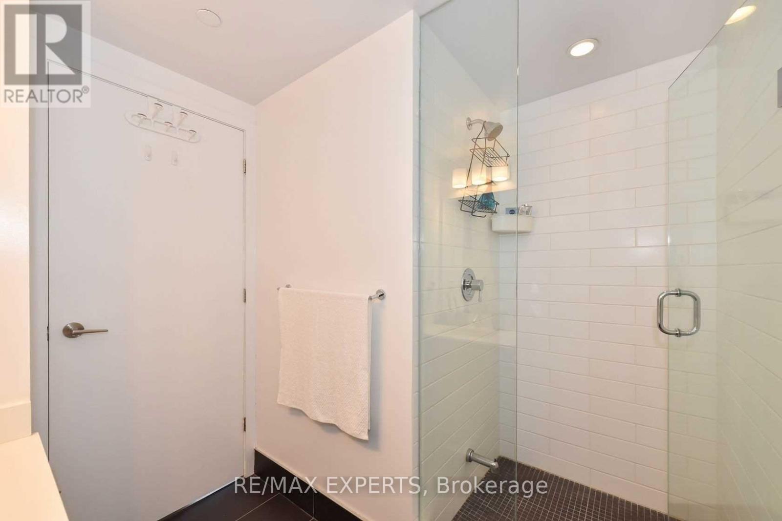 2504 - 2200 Lake Shore Lake Shore Boulevard W, Toronto, Ontario  M8V 1A4 - Photo 21 - W12873292