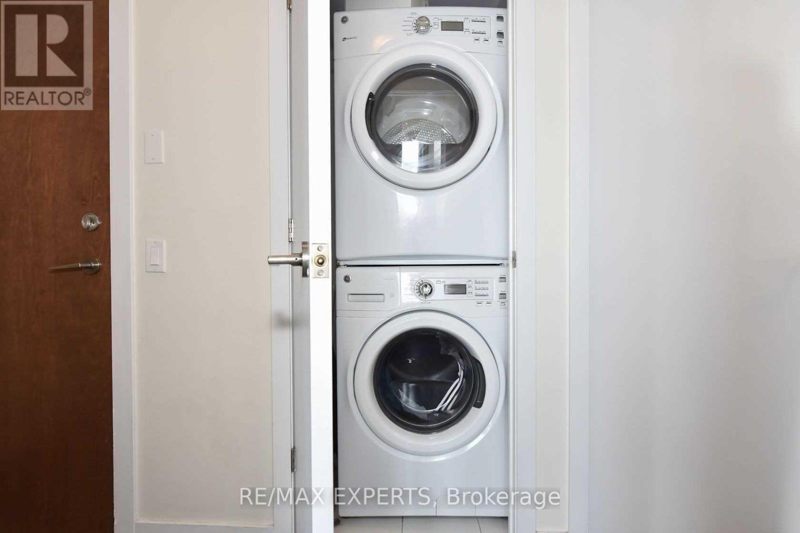 2504 - 2200 Lake Shore Lake Shore Boulevard W, Toronto, Ontario  M8V 1A4 - Photo 23 - W12873292