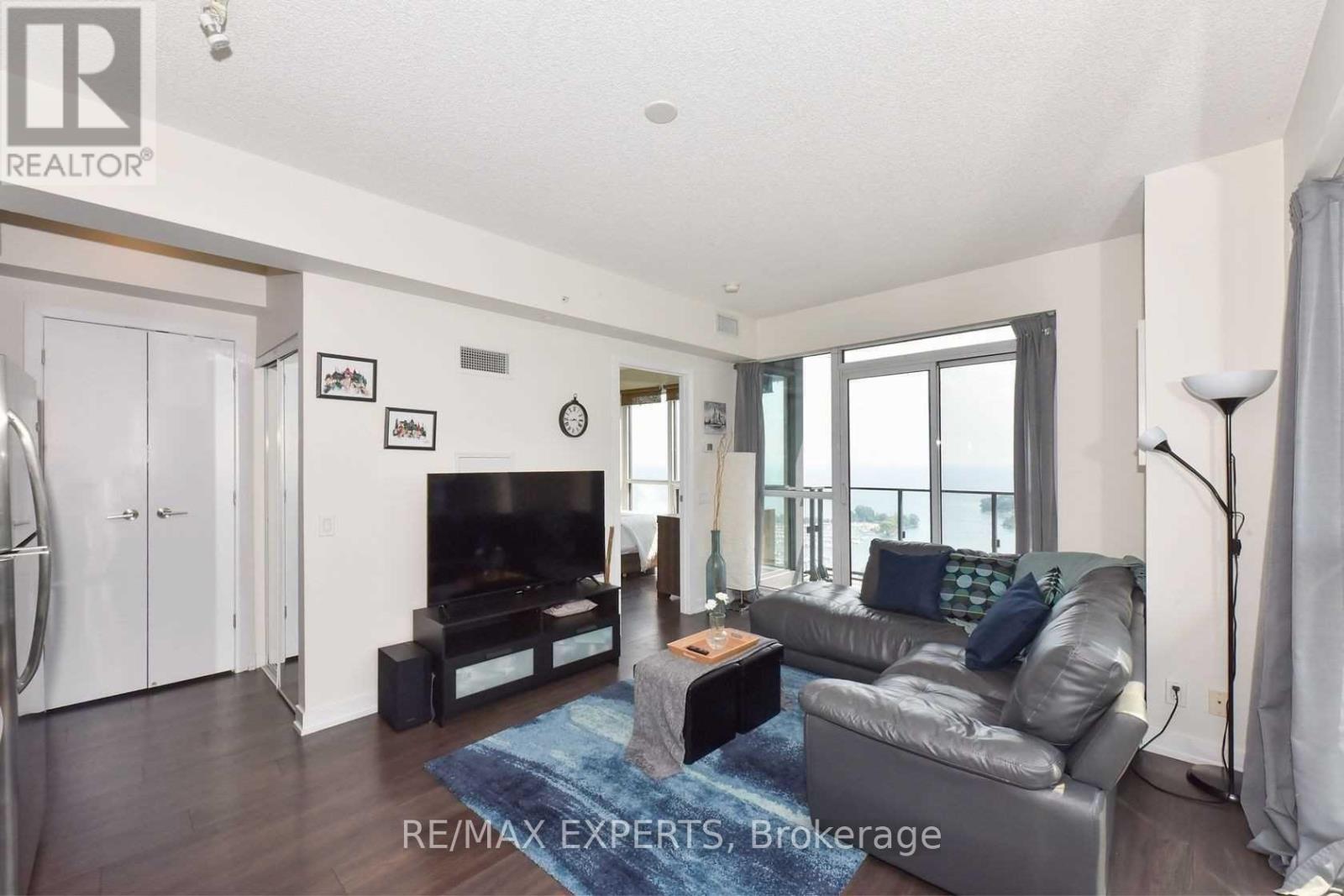 2504 - 2200 Lake Shore Lake Shore Boulevard W, Toronto, Ontario  M8V 1A4 - Photo 5 - W12873292