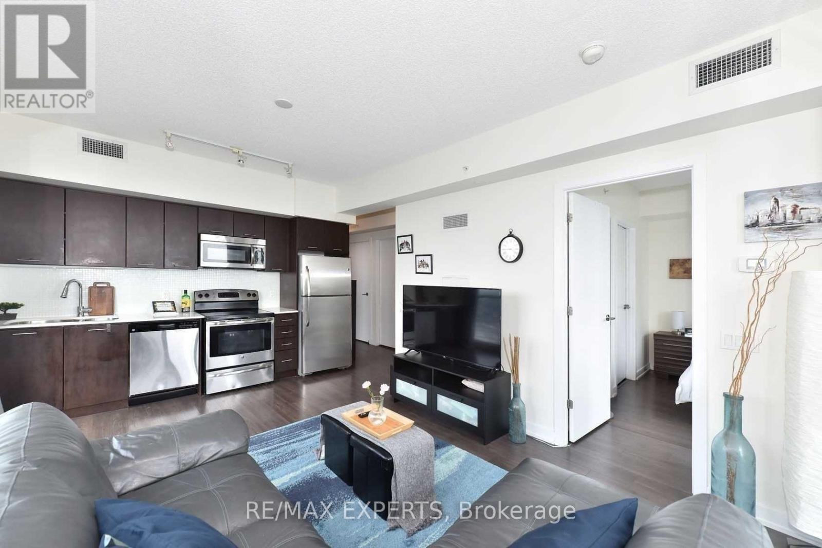 2504 - 2200 Lake Shore Lake Shore Boulevard W, Toronto, Ontario  M8V 1A4 - Photo 7 - W12873292