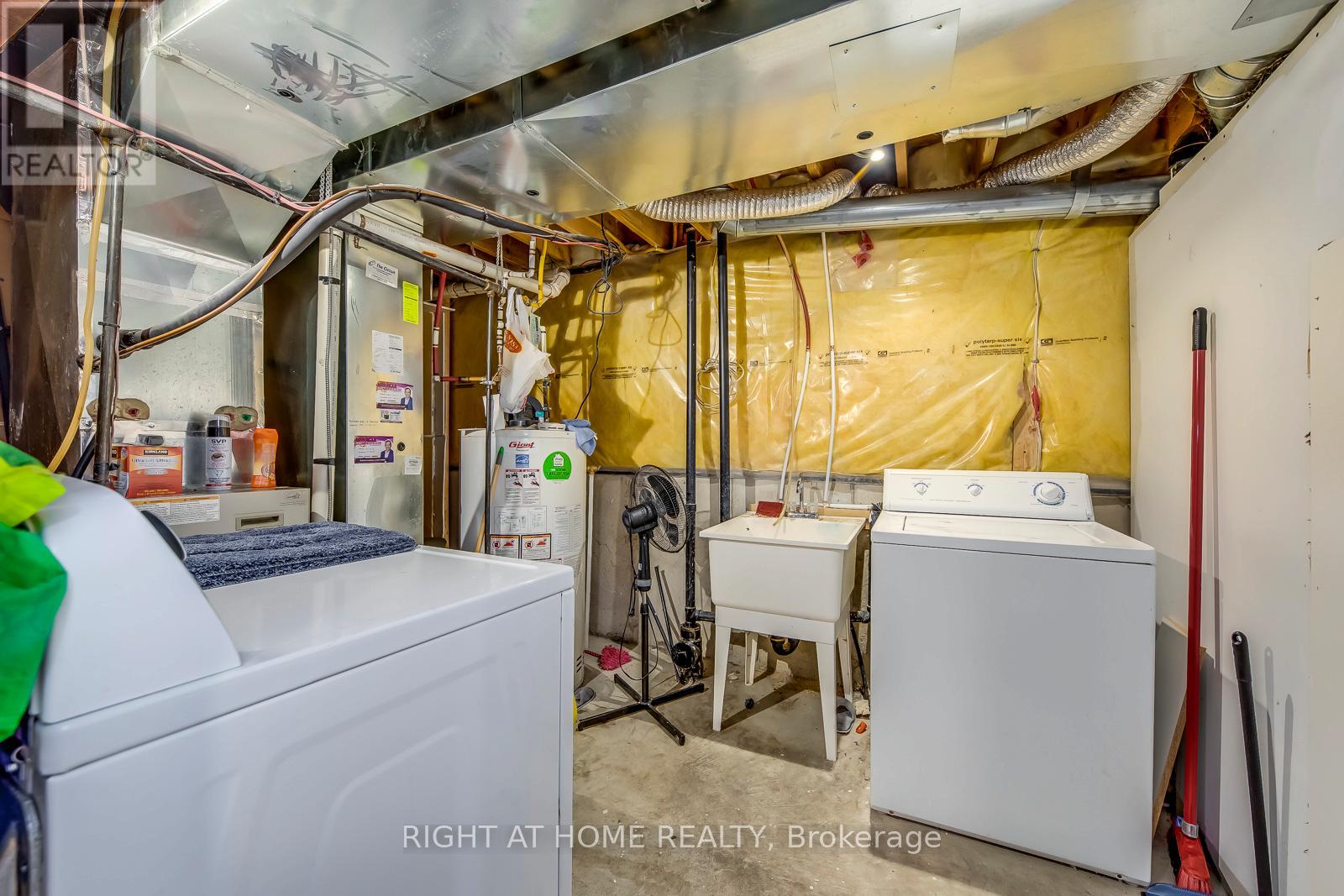 15 Eagle Trace Drive, Brampton, Ontario  L6R 0M3 - Photo 44 - W12873314