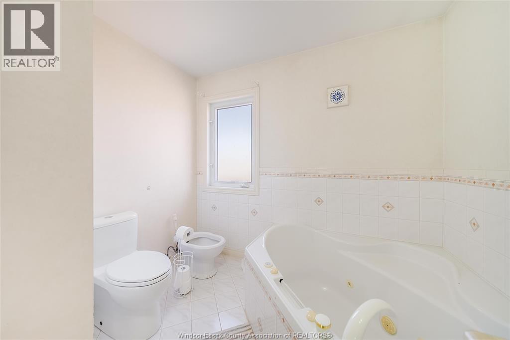 145 Ellison Street, Leamington, Ontario  N8H 5H9 - Photo 21 - 26005020