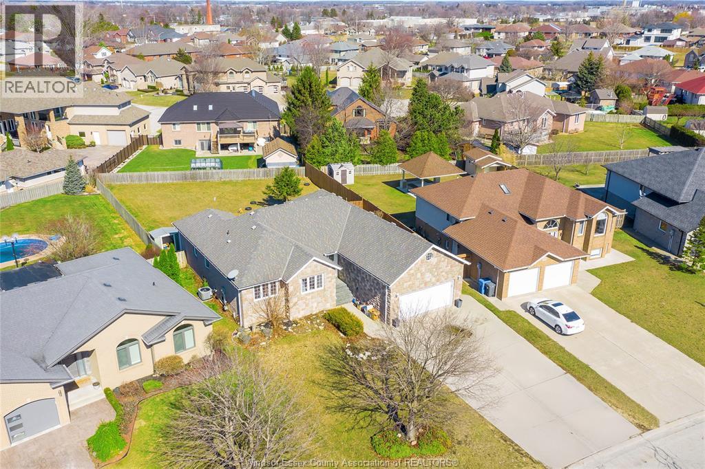 145 Ellison Street, Leamington, Ontario  N8H 5H9 - Photo 2 - 26005020