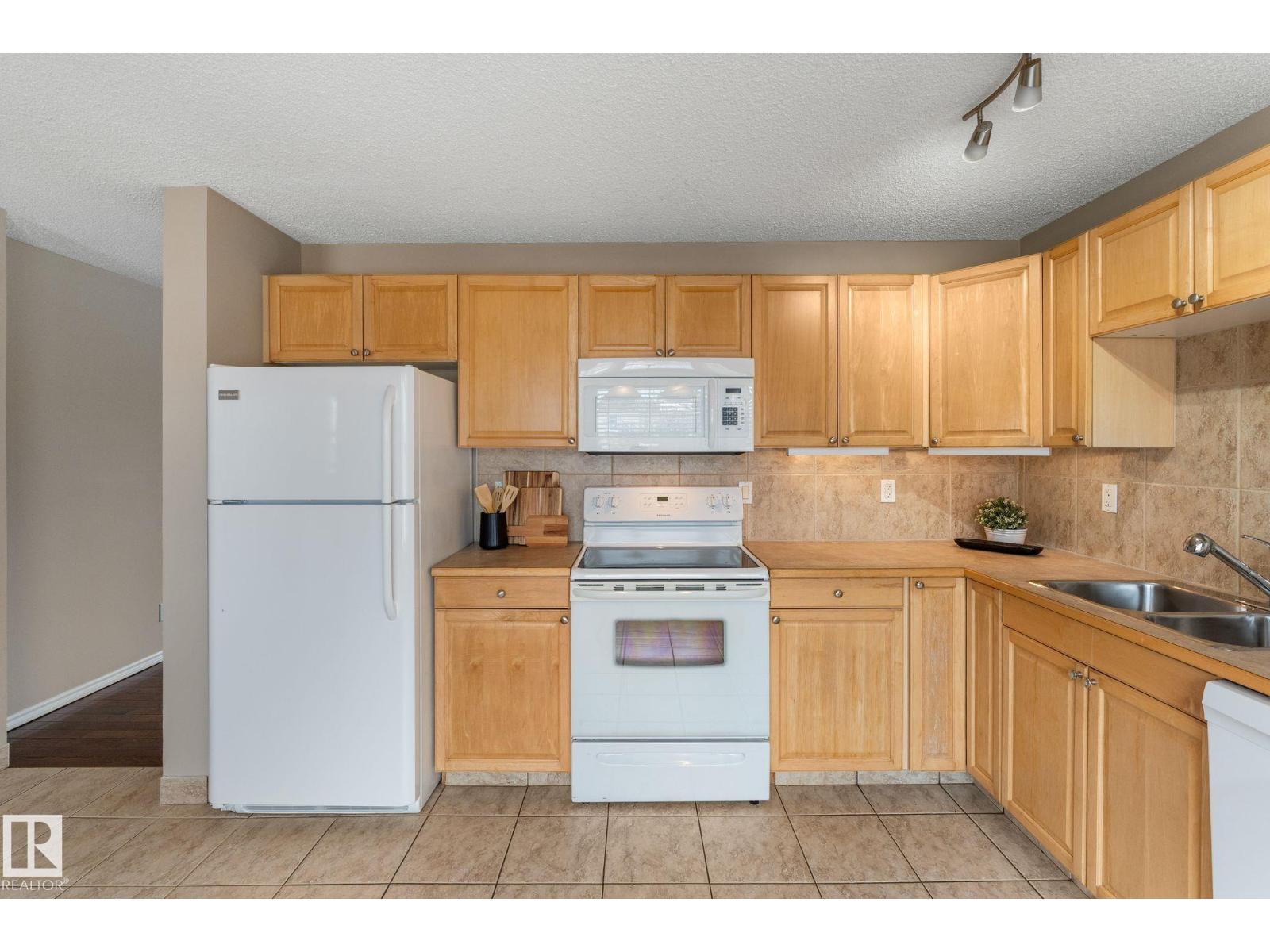 14106 22a St Nw, Edmonton, Alberta  T5Y 1E1 - Photo 12 - E4476936