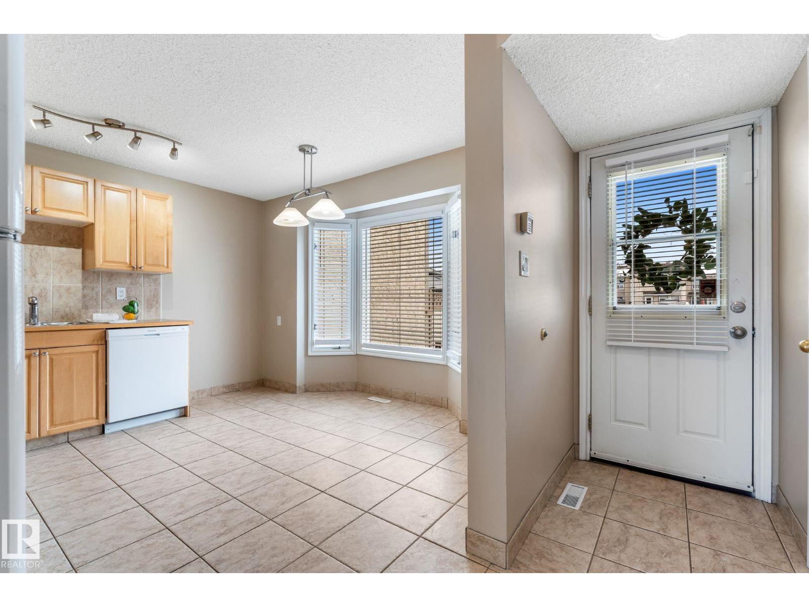 14106 22a St Nw, Edmonton, Alberta  T5Y 1E1 - Photo 8 - E4476936