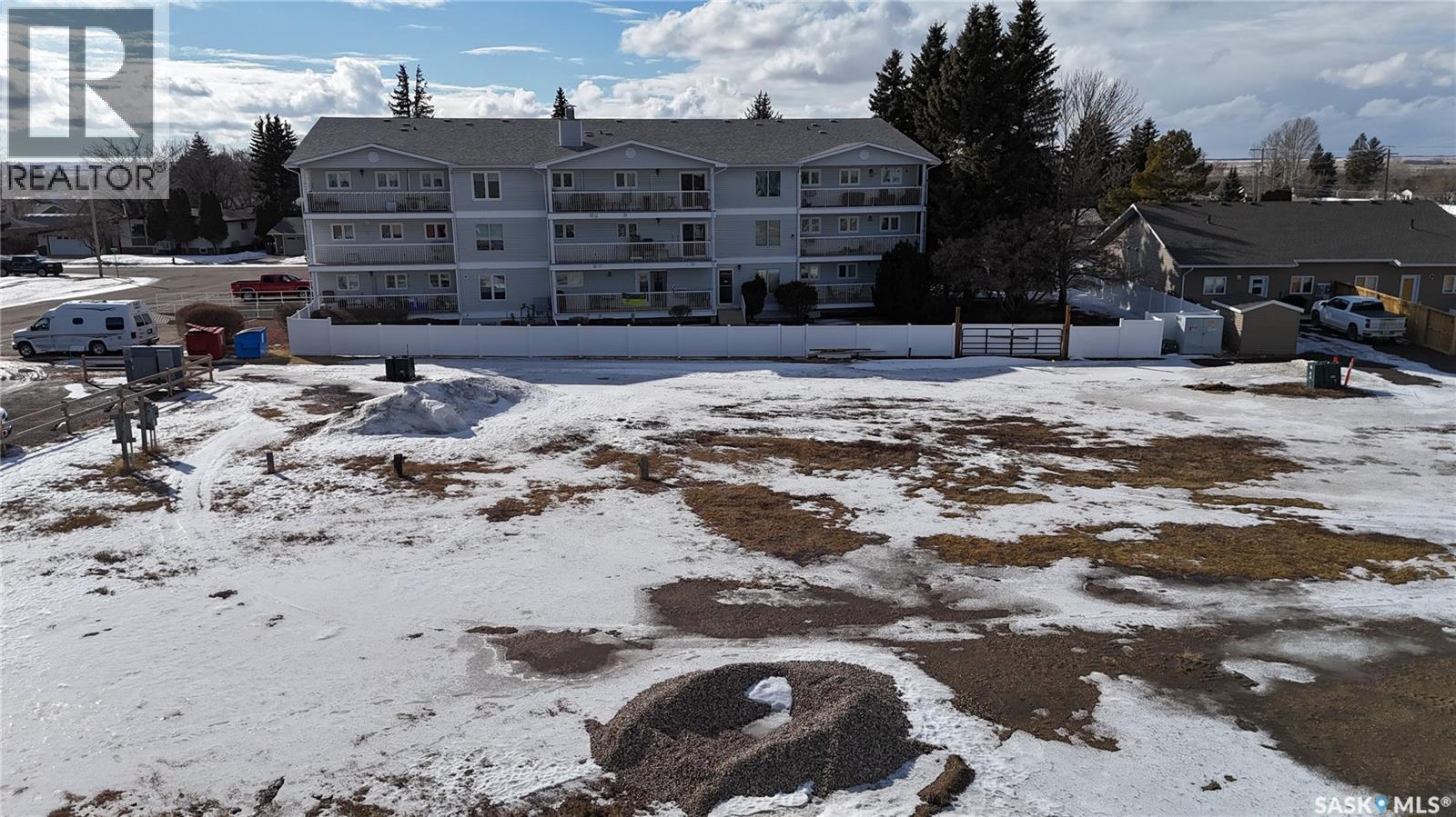 100-102 Thomson Street, Outlook, Saskatchewan  S0L 2N0 - Photo 13 - SK030222