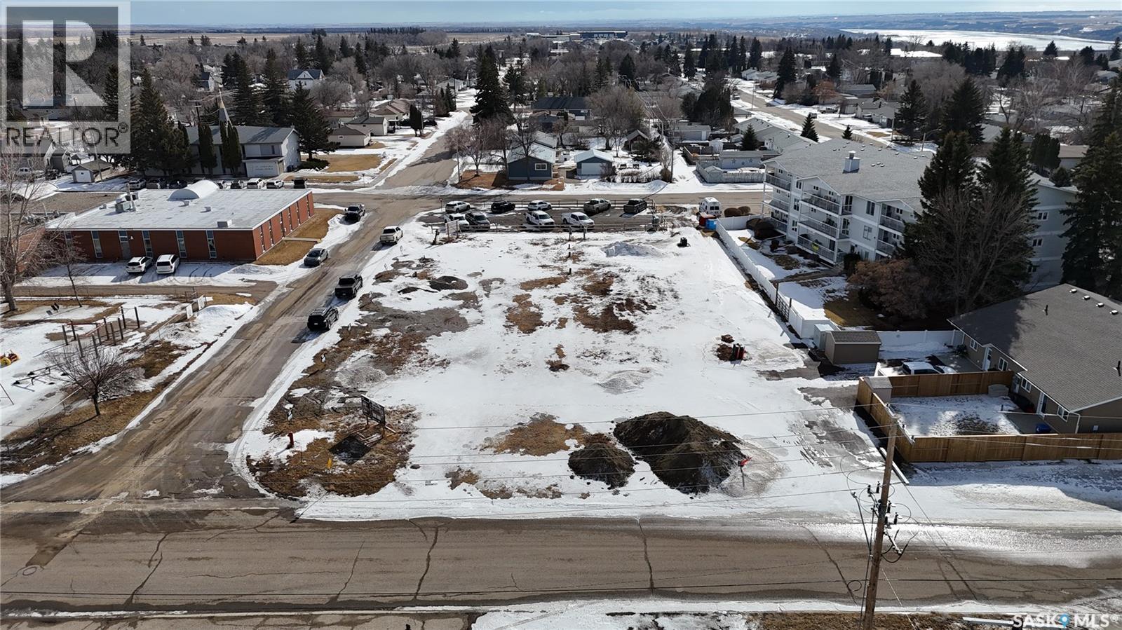 104-106 Thomson Street, Outlook, Saskatchewan  S0L 2N0 - Photo 7 - SK030220