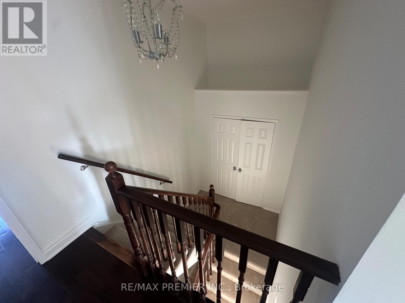 240 Armstrong Crescent, Bradford West Gwillimbury, Ontario  L3Z 2A4 - Photo 16 - N12872598