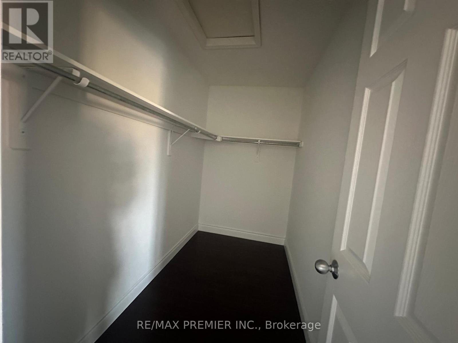 240 Armstrong Crescent, Bradford West Gwillimbury, Ontario  L3Z 2A4 - Photo 18 - N12872598