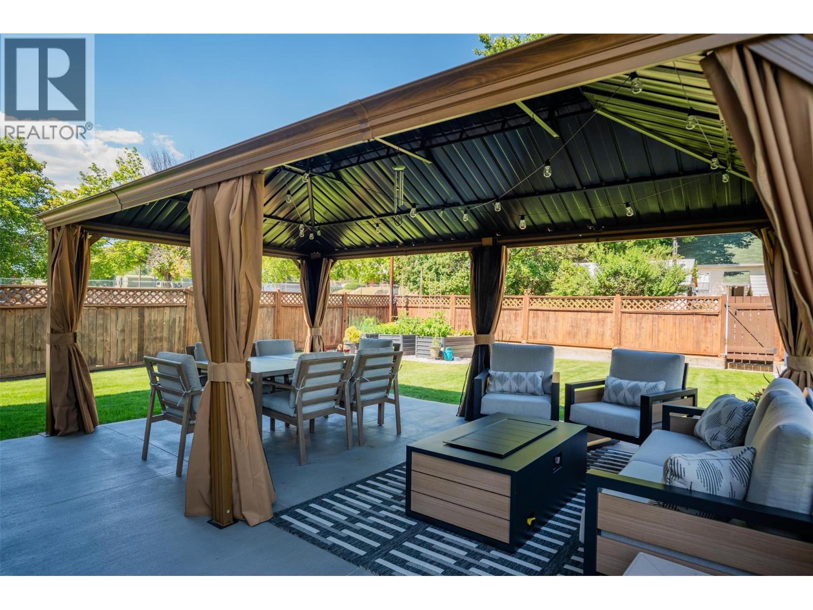 2007 Valleyview Drive, Trail, British Columbia  V1R 3B3 - Photo 43 - 10378704