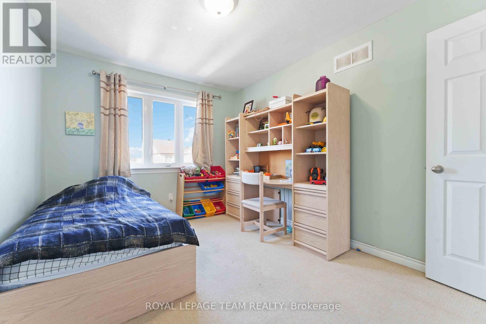 106 Whispering Winds Way, Ottawa, Ontario  K1W 0B6 - Photo 16 - X12873248