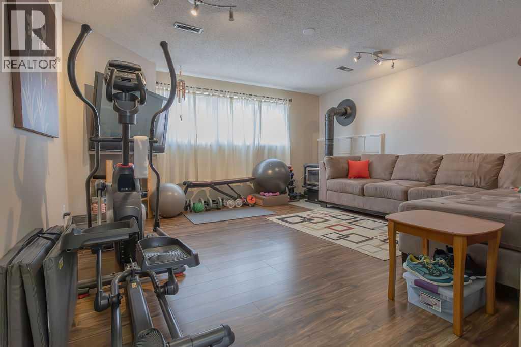 609 22 Street, Wainwright, Alberta  T9W 1J1 - Photo 30 - A2292258