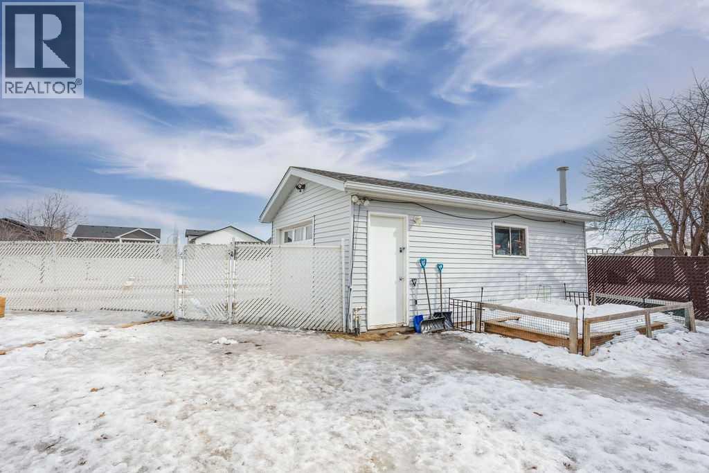 609 22 Street, Wainwright, Alberta  T9W 1J1 - Photo 48 - A2292258