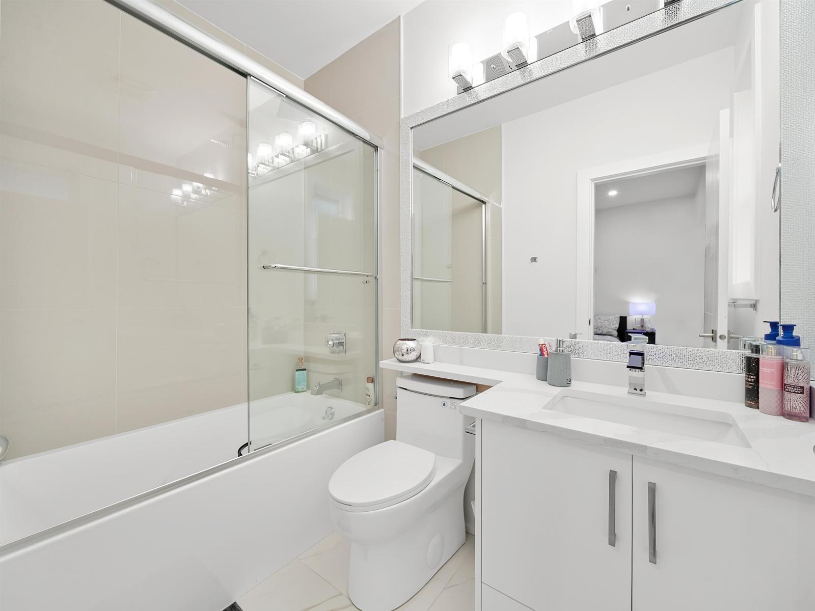 16158 96b Avenue, Surrey, British Columbia  V4N 5X2 - Photo 23 - R3076087