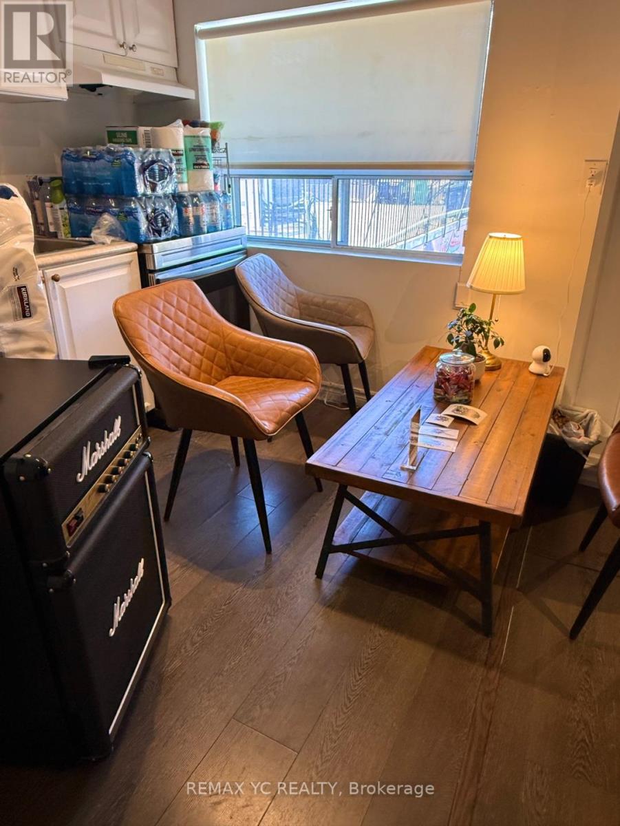 3334 A Yonge Street, Toronto, Ontario  M4N 2M4 - Photo 4 - C12870978