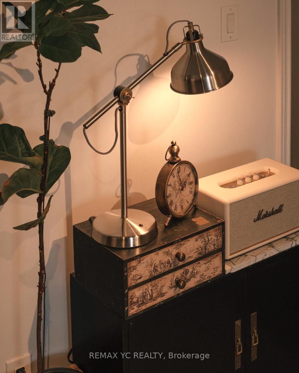 3334 A Yonge Street, Toronto, Ontario  M4N 2M4 - Photo 6 - C12870978