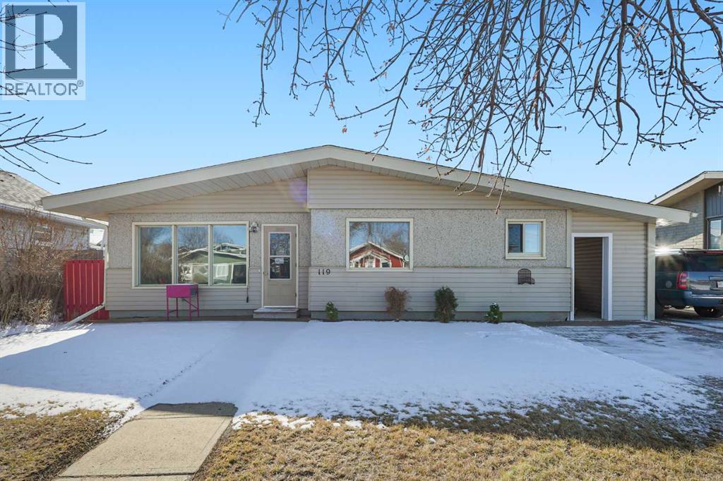119 8 Avenue E, Bow Island, Alberta  T0K 0G0 - Photo 1 - A2292305