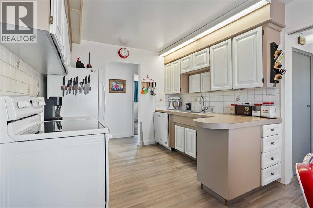 119 8 Avenue E, Bow Island, Alberta  T0K 0G0 - Photo 10 - A2292305