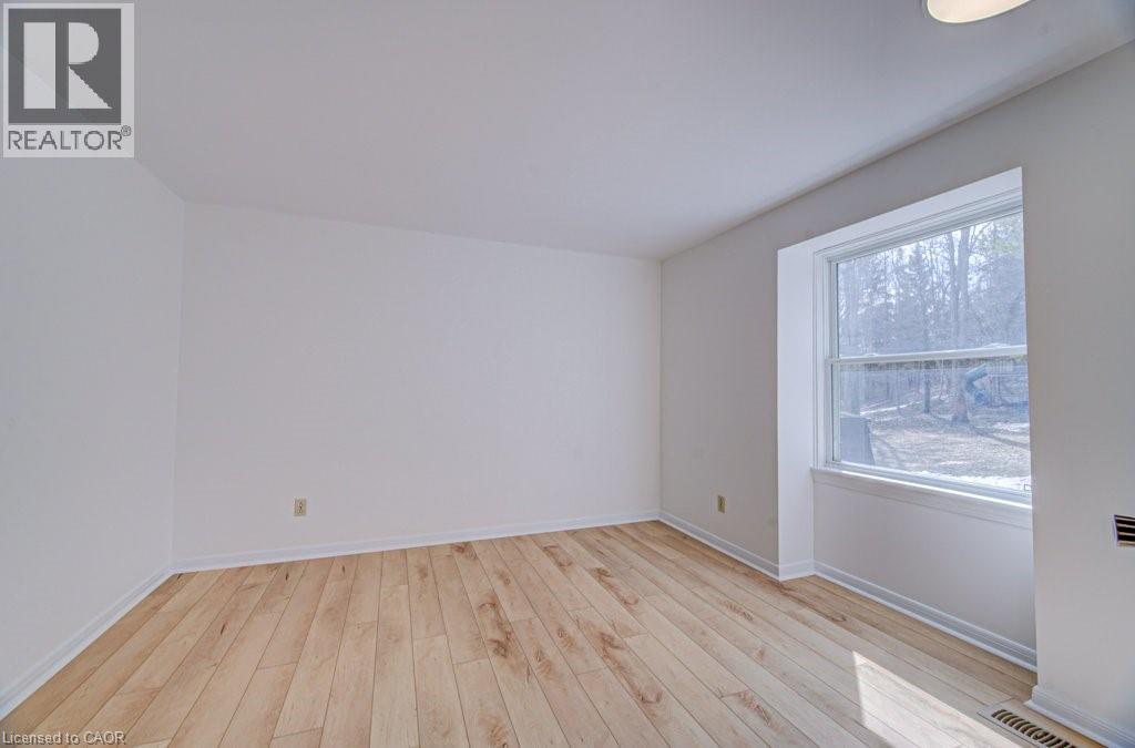 20 Rosslinn Road, Cambridge, Ontario  N1S 3K1 - Photo 32 - 40810476