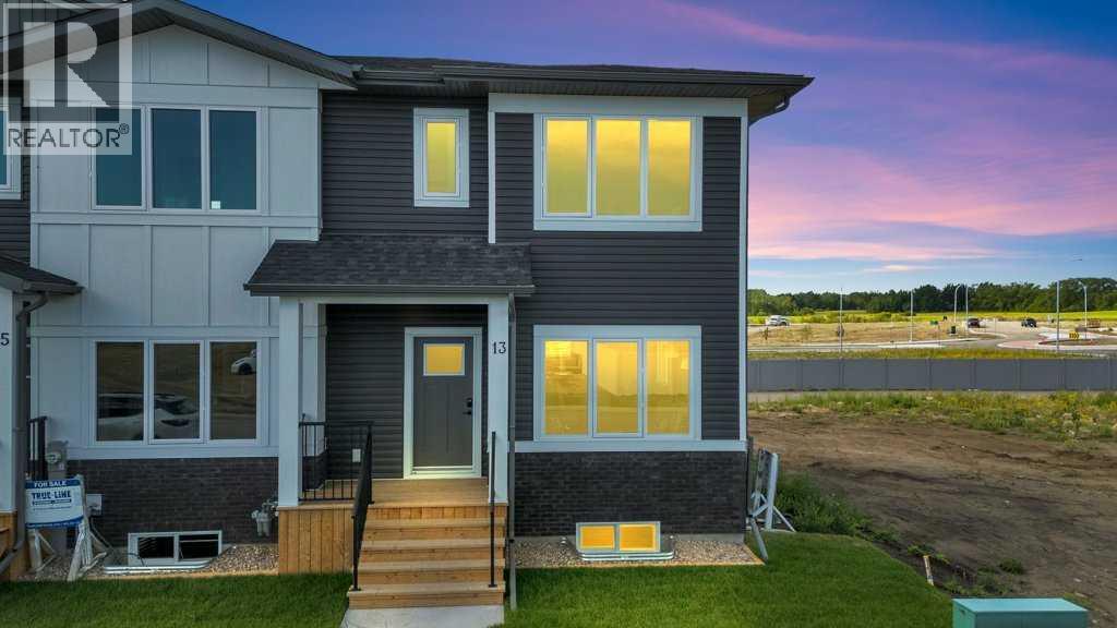 13 Gray Close, Sylvan Lake, Alberta  T4S 0W4 - Photo 1 - A2282090