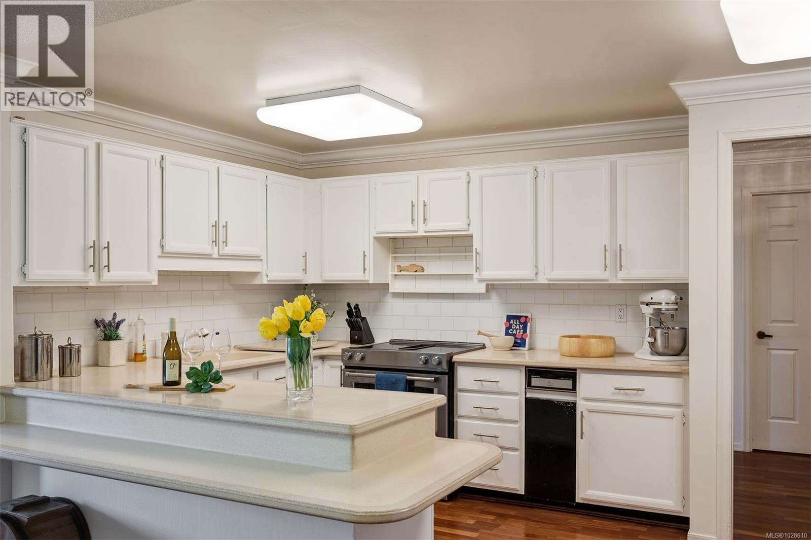 201 640 Montreal St, Victoria, British Columbia  V8V 1Z8 - Photo 22 - 1028610