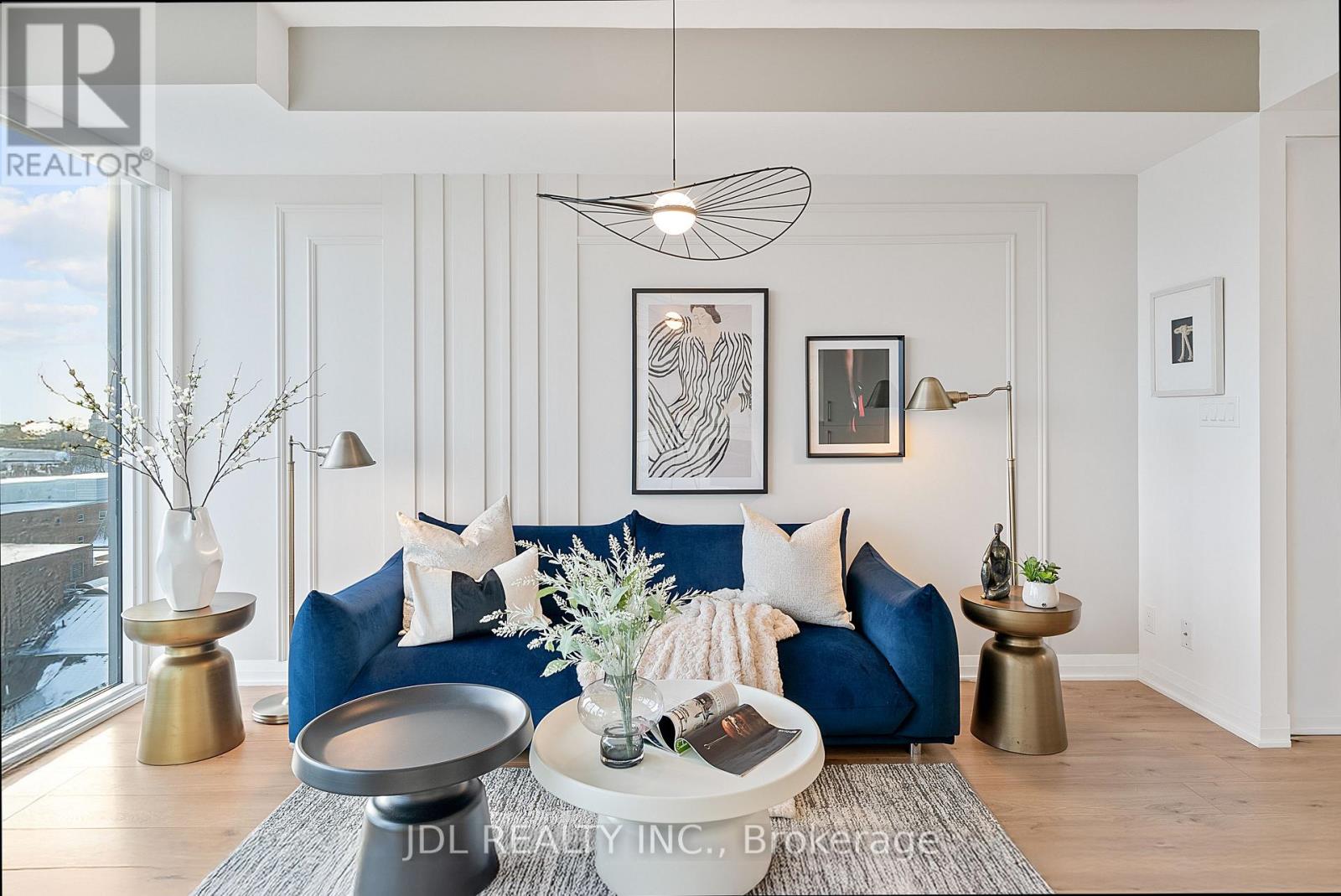 1001 - 99 Foxbar Road, Toronto, Ontario  M4V 0B2 - Photo 3 - C12873402