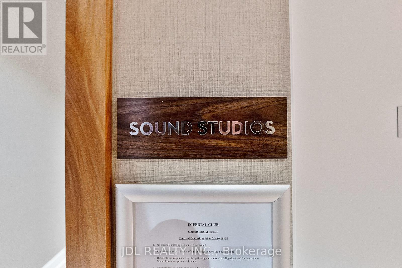 1001 - 99 Foxbar Road, Toronto, Ontario  M4V 0B2 - Photo 44 - C12873402