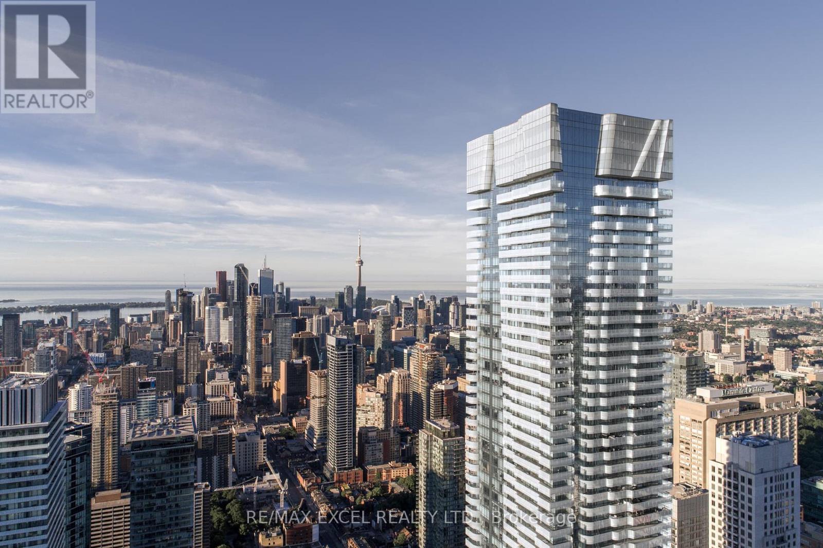 2004 - 1 Bloor Street E, Toronto, Ontario  M4W 1A9 - Photo 1 - C12873416