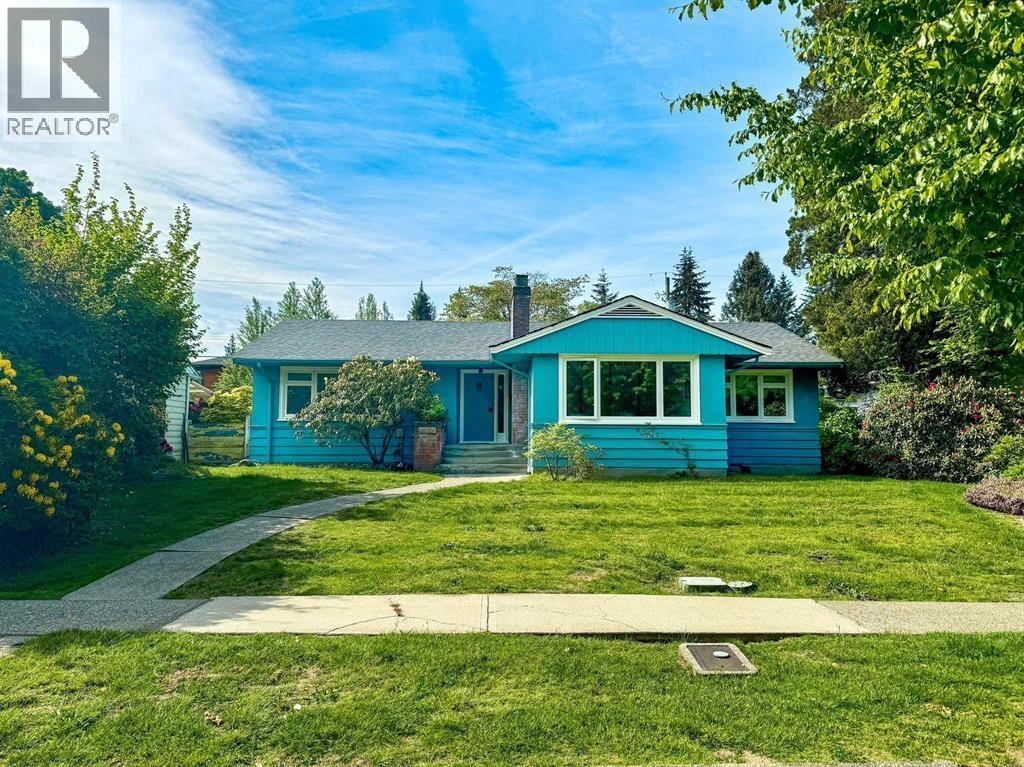 4922 QUEENSLAND ROAD, vancouver, British Columbia