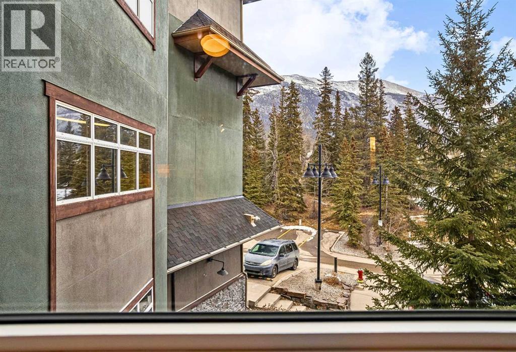 300, 180 Kananaskis Way, Canmore, Alberta  T1W 3C6 - Photo 17 - A2291632