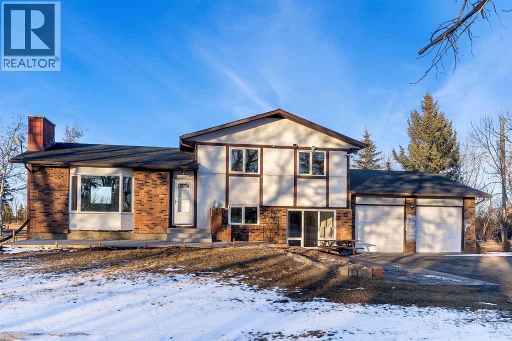 40 Pleasant Range Place, Rural Rocky View County, Alberta  T1Z 0H2 - Photo 4 - A2292579