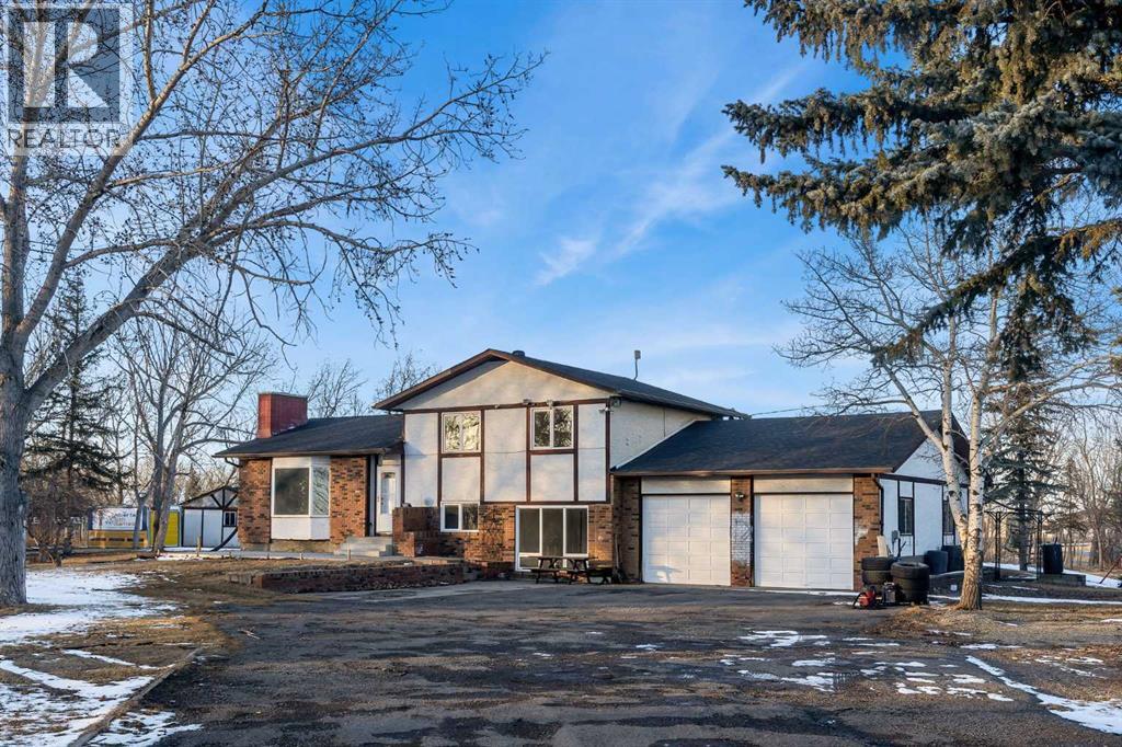 40 Pleasant Range Place, Rural Rocky View County, Alberta  T1Z 0H2 - Photo 3 - A2292579