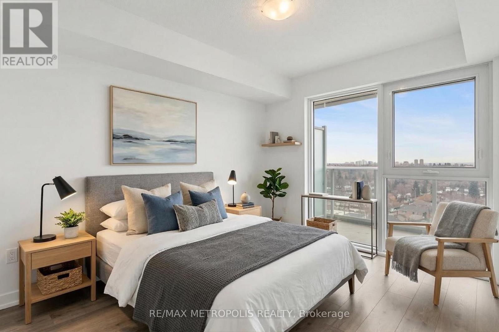 707 - 1010 Sandy Beach Road, Pickering, Ontario  L1W 3V9 - Photo 5 - E12873410