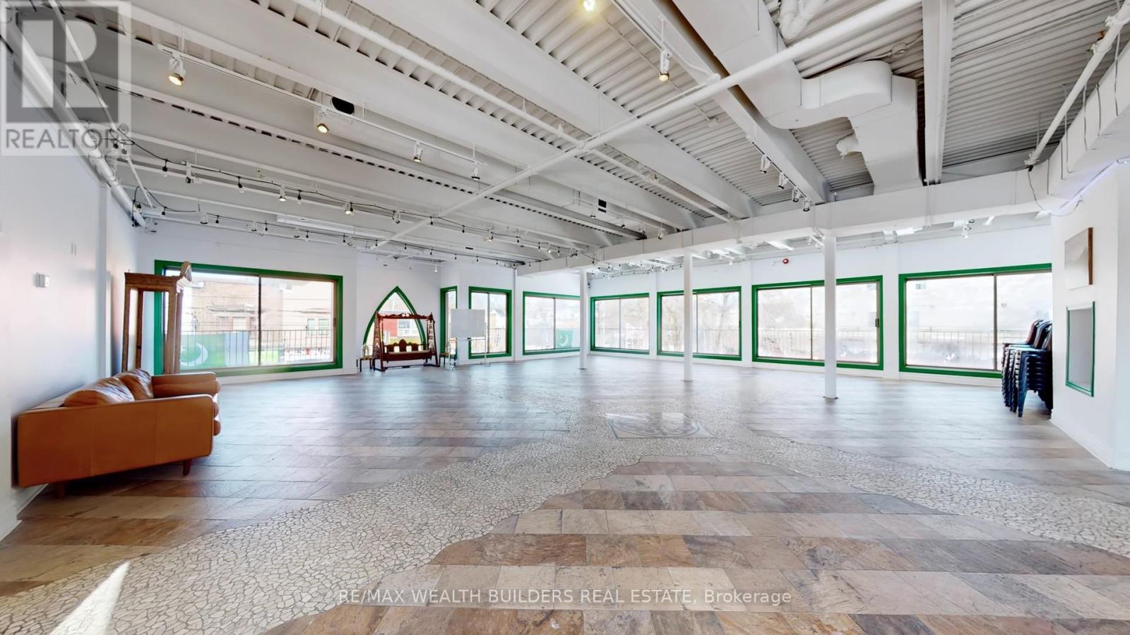 2nd Flr - 1365 Gerrard Street E, Toronto, Ontario  M4L 1Z3 - Photo 11 - E12873424