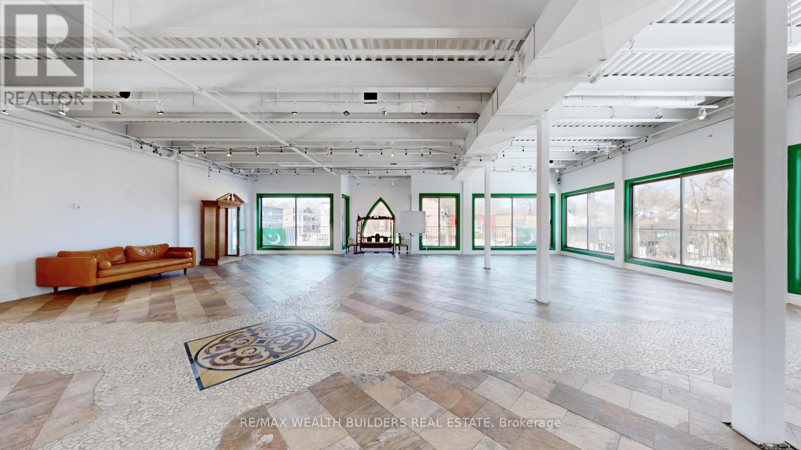 2nd Flr - 1365 Gerrard Street E, Toronto, Ontario  M4L 1Z3 - Photo 12 - E12873424