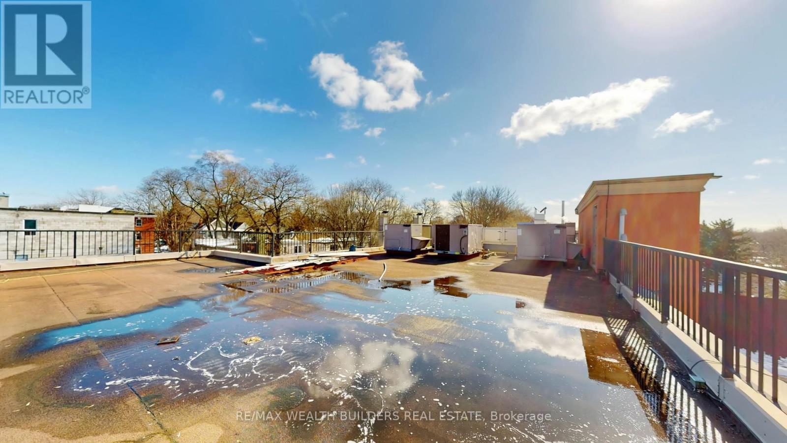 2nd Flr - 1365 Gerrard Street E, Toronto, Ontario  M4L 1Z3 - Photo 25 - E12873424