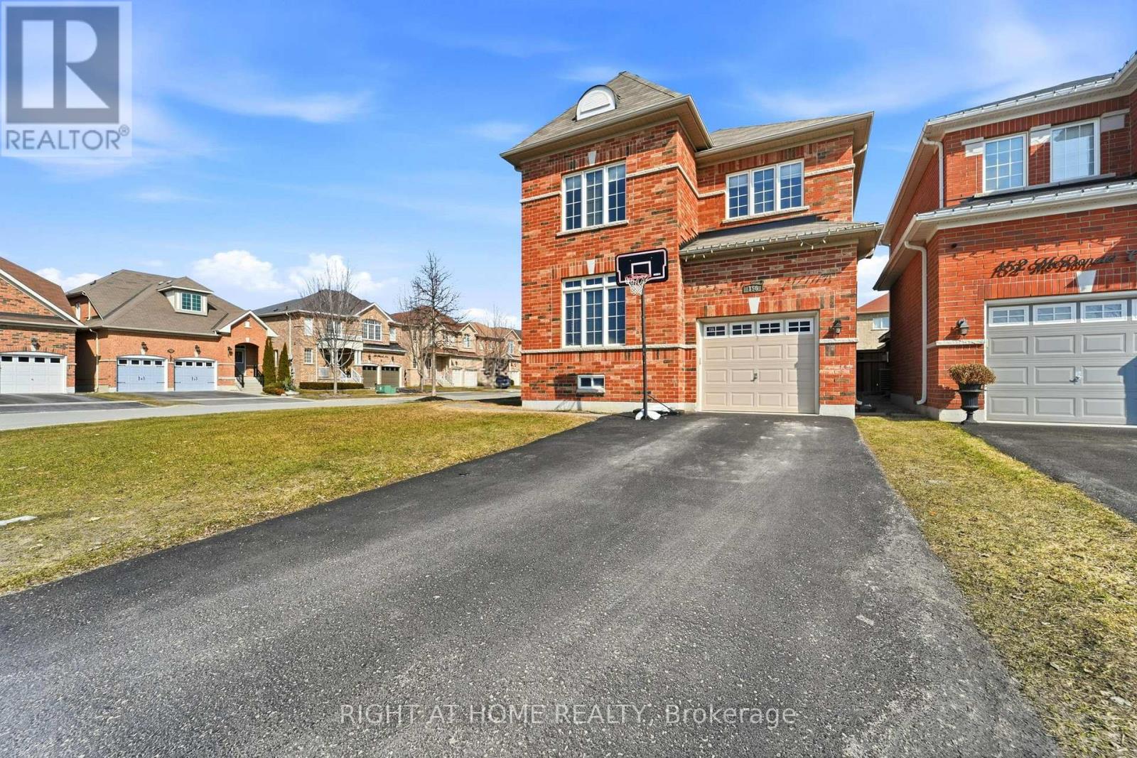 156 Mcdonald Crescent, Clarington, Ontario  L1B 1G9 - Photo 3 - E12873442