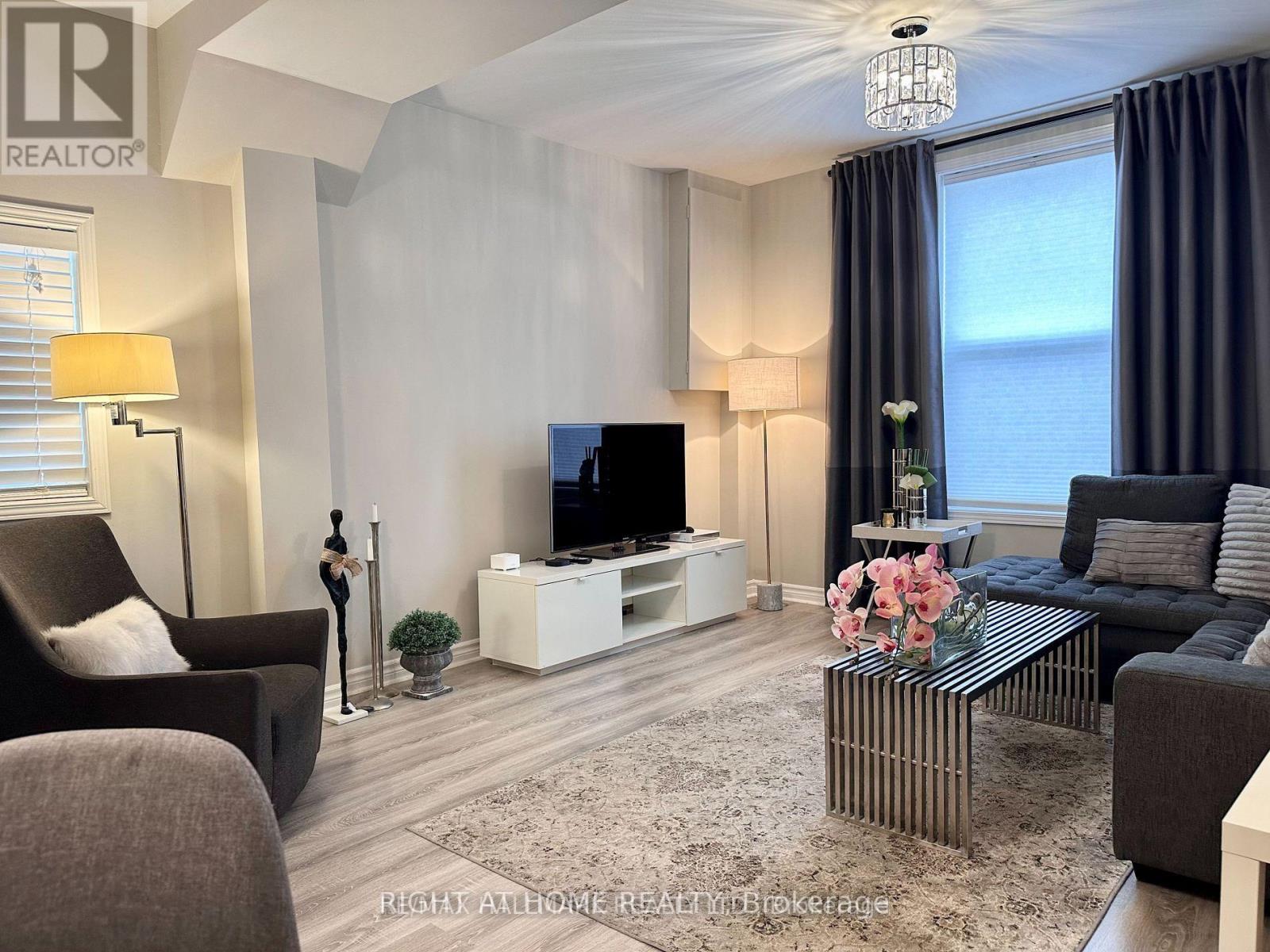 B - 469 Queen Street, Newmarket, Ontario  L3Y 2H3 - Photo 13 - N12873332