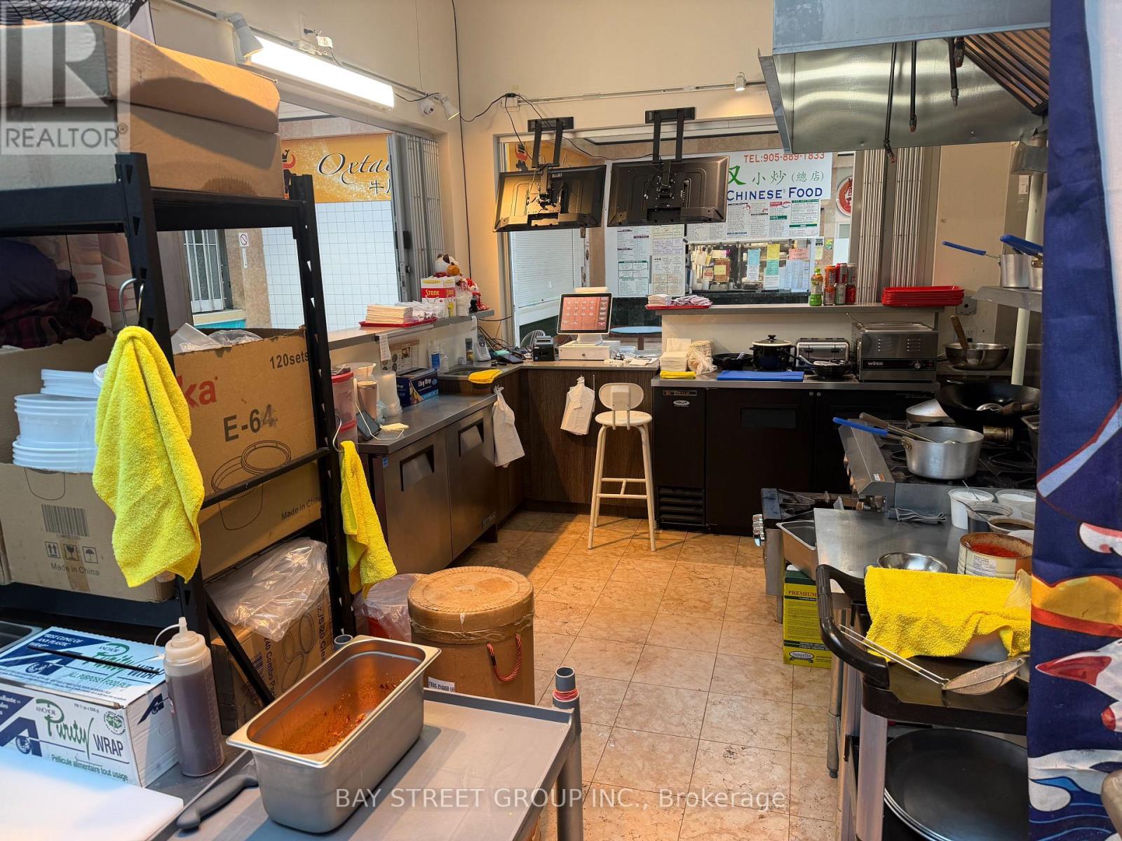 71 - 670 Highway 7 E, Richmond Hill, Ontario  L4B 3P2 - Photo 4 - N12873348