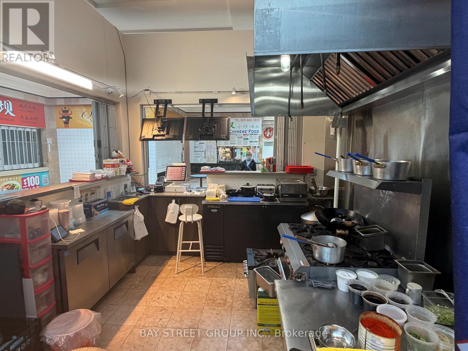 71 - 670 Highway 7 E, Richmond Hill, Ontario  L4B 3P2 - Photo 5 - N12873348