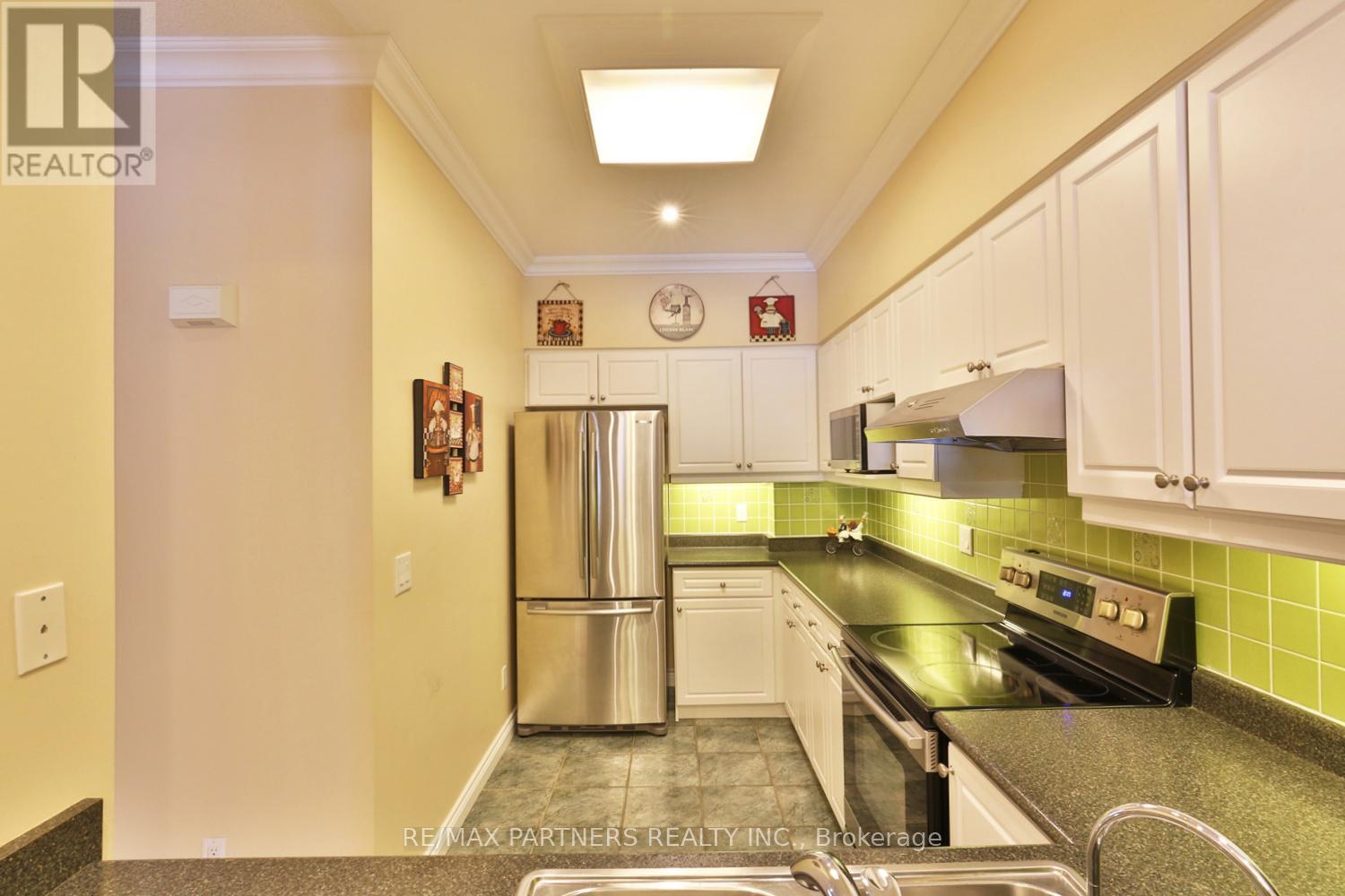 11 - 23 St Moritz Way, Markham, Ontario  L3R 4G4 - Photo 7 - N12873408