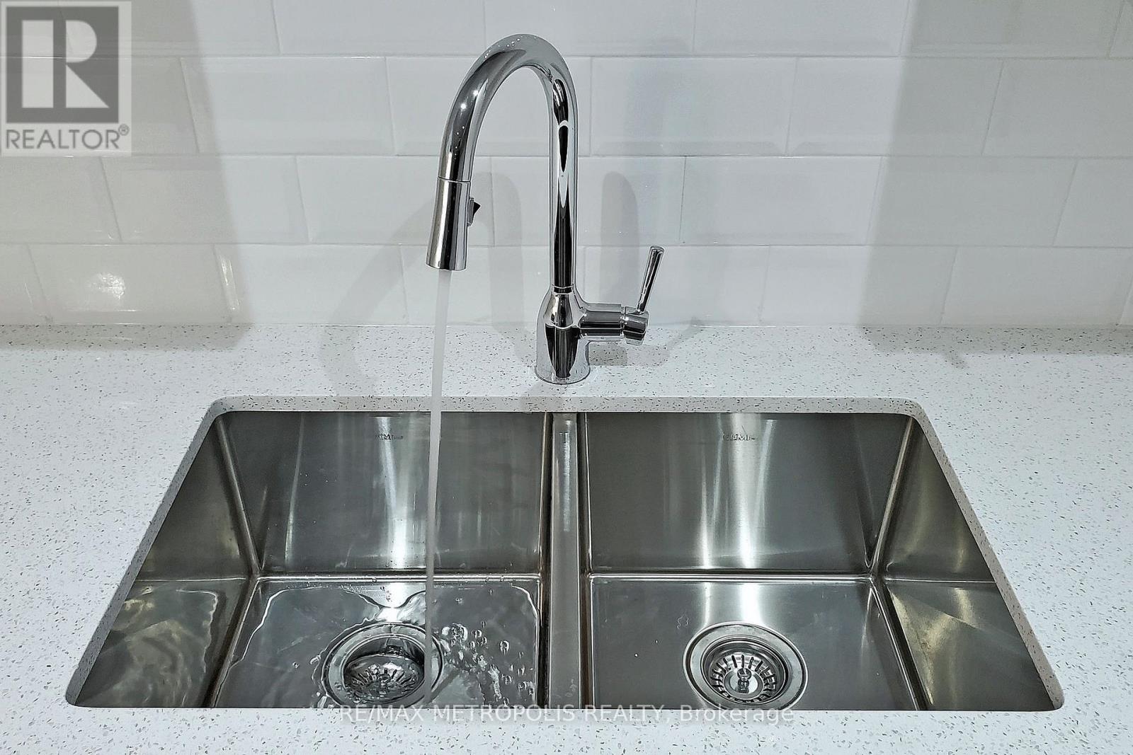 Lower - 2284 Whitewood Crescent, Innisfil, Ontario  L9S 0G3 - Photo 11 - N12873420