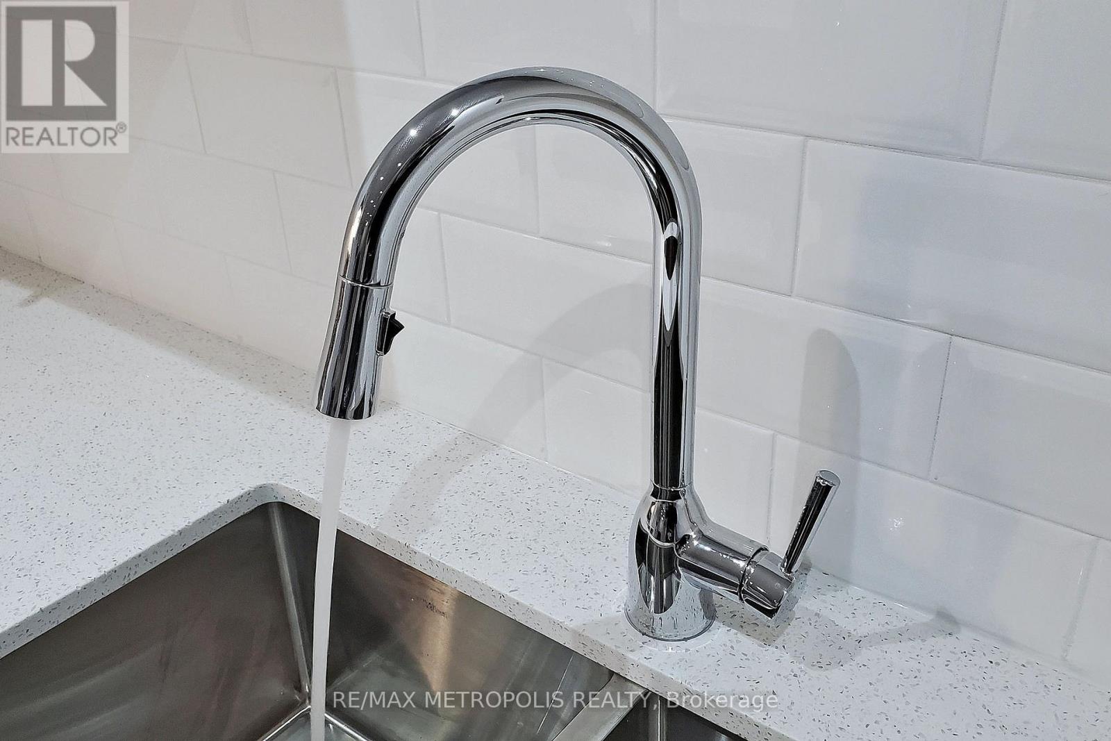 Lower - 2284 Whitewood Crescent, Innisfil, Ontario  L9S 0G3 - Photo 12 - N12873420