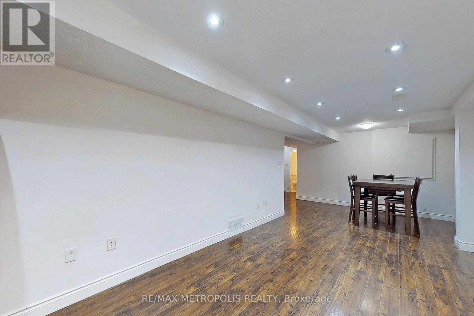 Lower - 2284 Whitewood Crescent, Innisfil, Ontario  L9S 0G3 - Photo 15 - N12873420