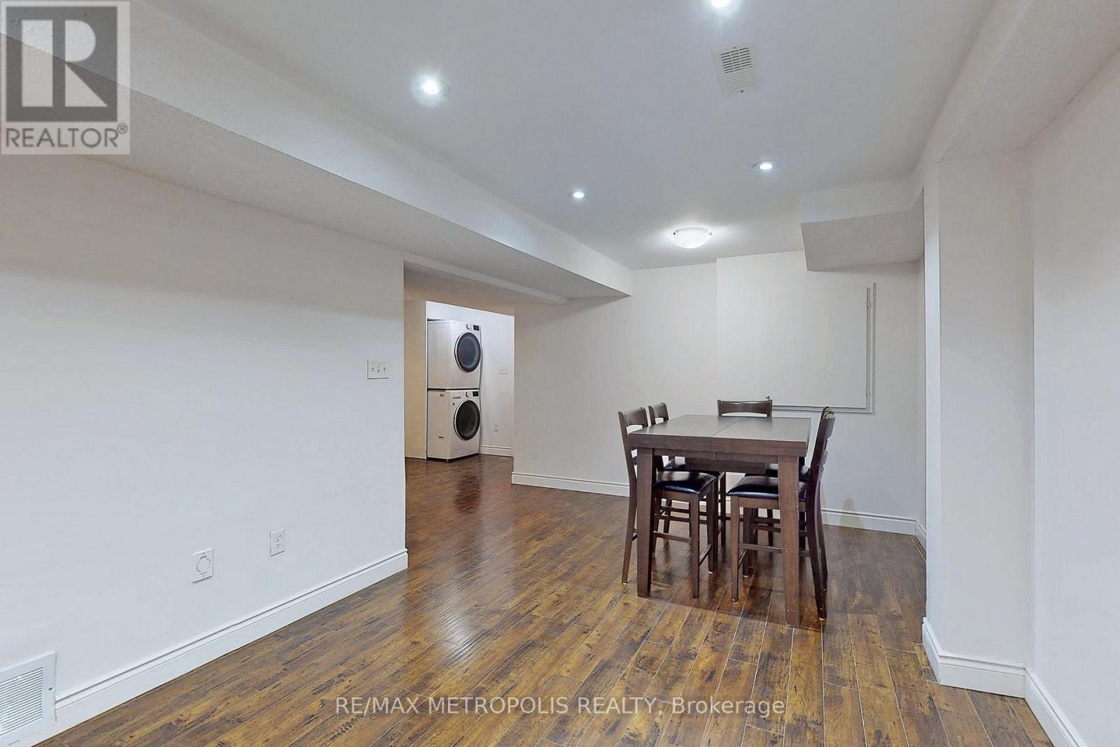 Lower - 2284 Whitewood Crescent, Innisfil, Ontario  L9S 0G3 - Photo 16 - N12873420