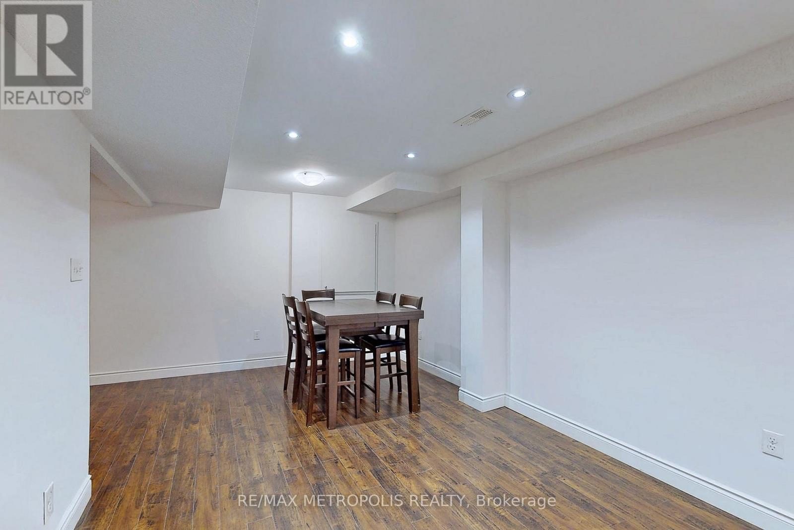 Lower - 2284 Whitewood Crescent, Innisfil, Ontario  L9S 0G3 - Photo 17 - N12873420