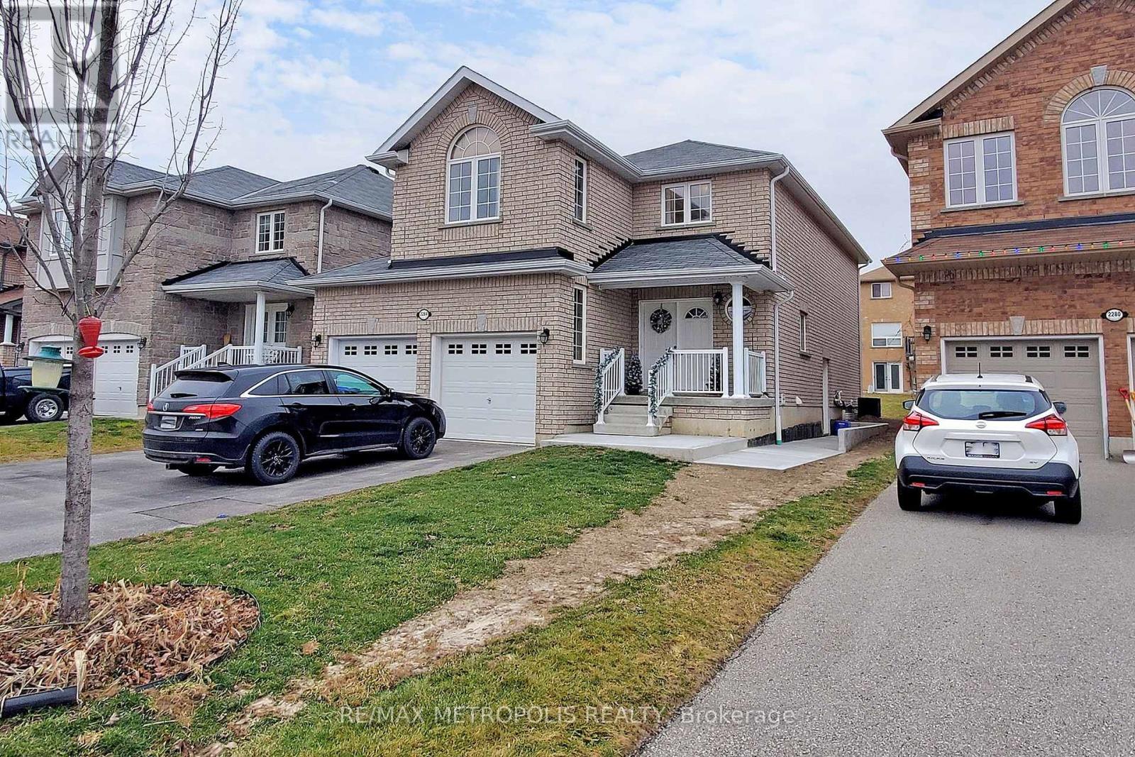 Lower - 2284 Whitewood Crescent, Innisfil, Ontario  L9S 0G3 - Photo 2 - N12873420