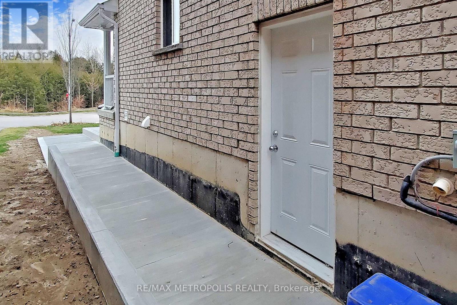 Lower - 2284 Whitewood Crescent, Innisfil, Ontario  L9S 0G3 - Photo 28 - N12873420