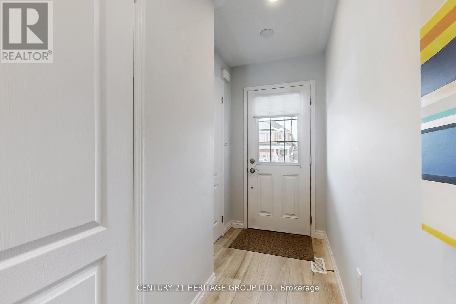 Main & 2nd - 58 Russel Drive, Bradford West Gwillimbury, Ontario  L3Z 0M9 - Photo 19 - N12873438