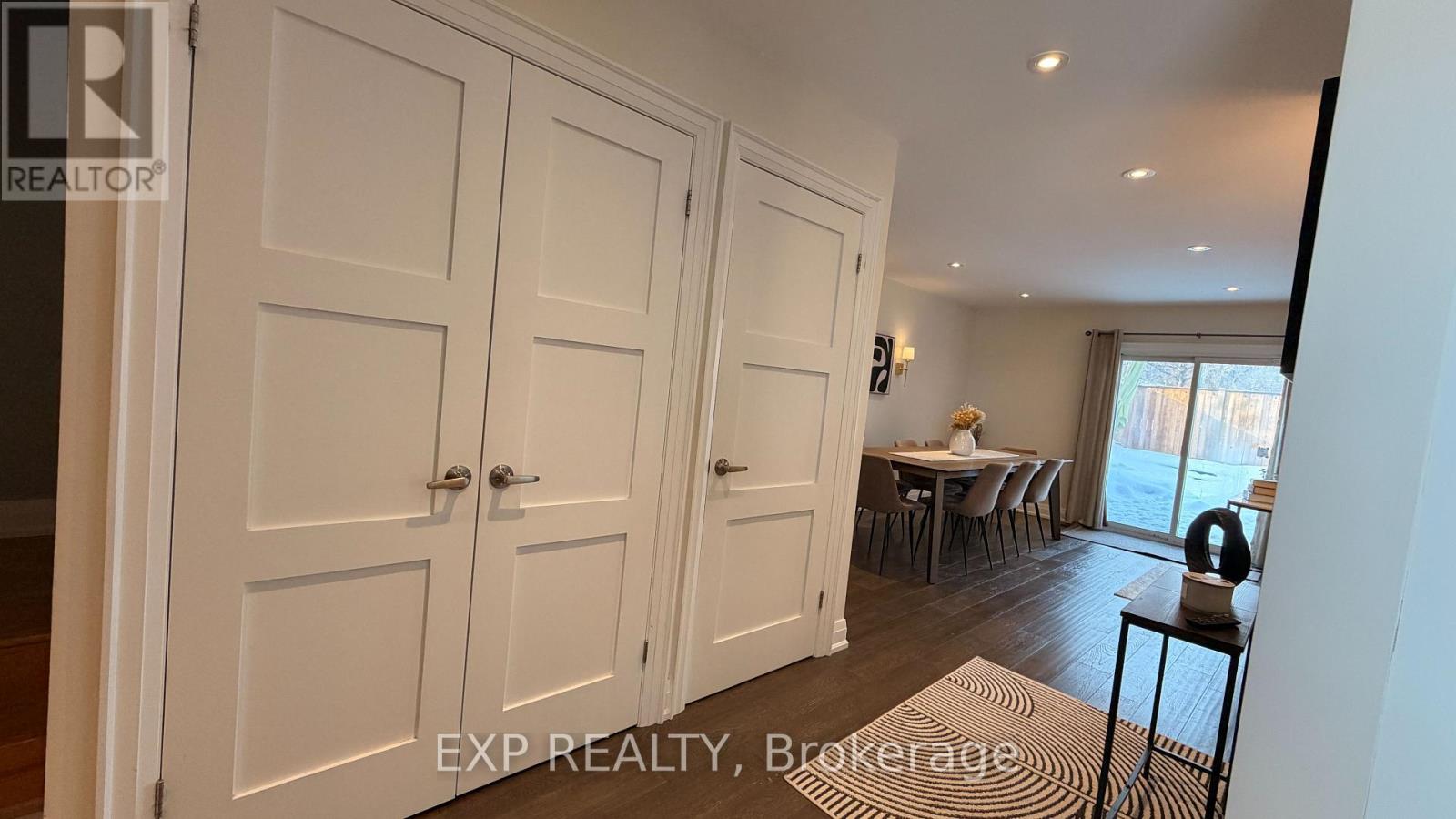 7 Rak Court, Bradford West Gwillimbury, Ontario  L3Z 2X2 - Photo 10 - N12873454